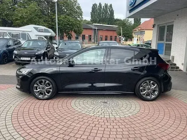 Gebraucht Ford Focus ST-Line 155 PS (114 kW) 2025 Schwarz Limousine