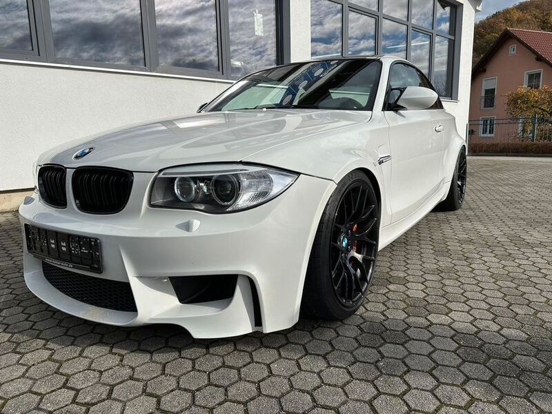 Weiß Gebraucht 2011 BMW 1M Performance Coupé | 57.900 € (Teuer) - Bild 1/4