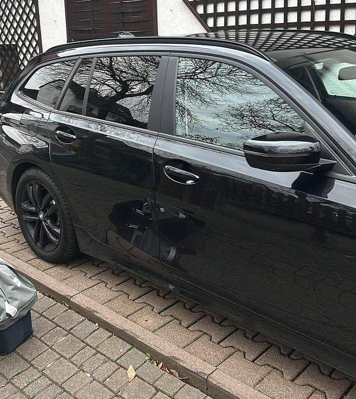 Gebraucht BMW 330 Advantage 265 PS (194 kW) 2020 Schwarz Kombi