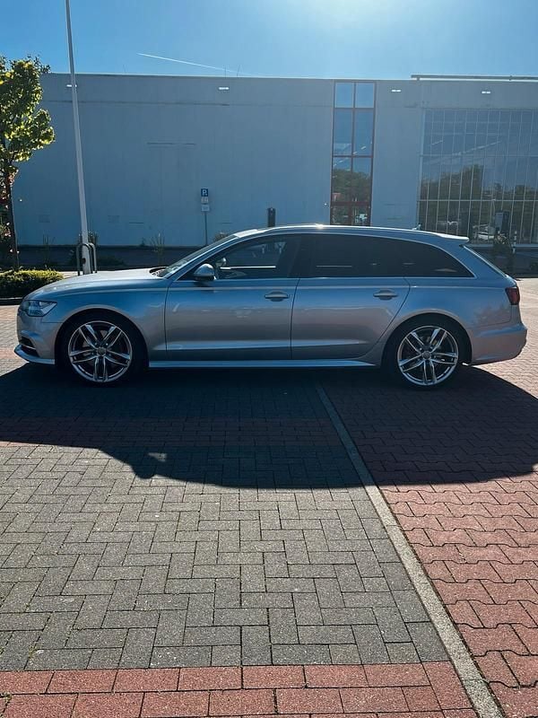 Używany Audi A6 Competition 326 KM (239 kW) 2017 Srebrny Kombi