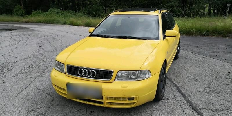 Gebraucht Audi S4 265 PS (194 kW) 2000 Gelb Kombi