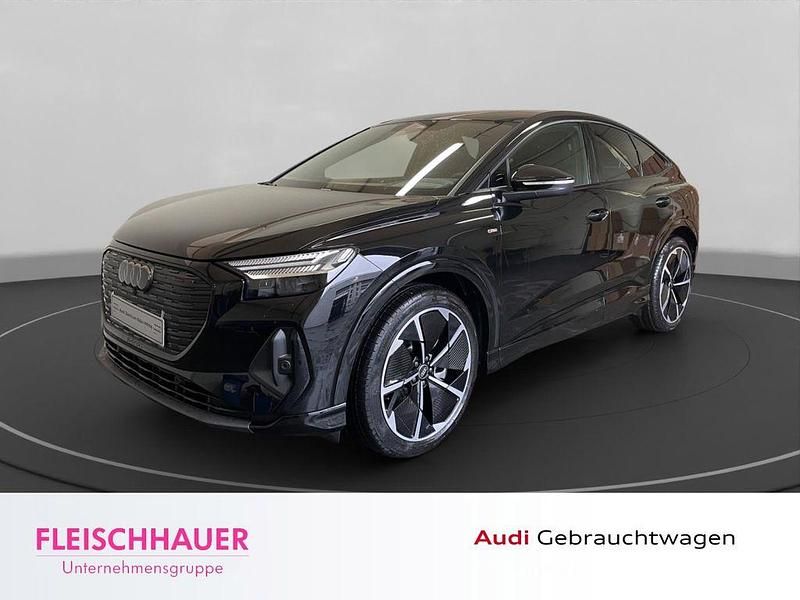 Mythosschwarz metallic Gebraucht 2025 Audi Q4 Sportback e-tron Sport SUV | 58.880 € - Bild 1/4