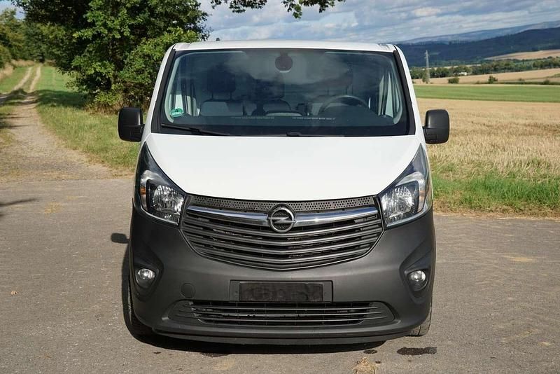 Gebraucht Opel Vivaro 120 PS (88 kW) 2016 Weiß Van / Kleinbus