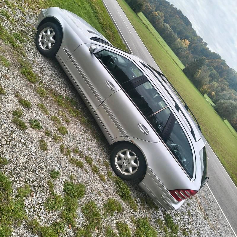 Silber Gebraucht 2003 Mercedes C180 Elegance Kombi | 1.200 € (Superpreis) - Bild 1/4