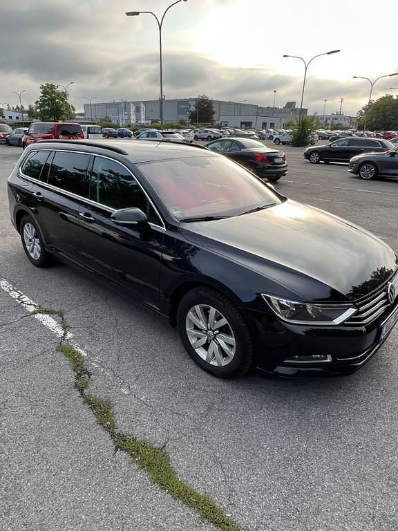 Schwarz Gebraucht 2016 VW Passat Kombi | 14.700 € (Guter Preis) - Bild 1/4