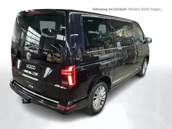 Gebraucht VW Multivan Comfortline 150 PS (110 kW) 2022 Schwarz Van / Kleinbus