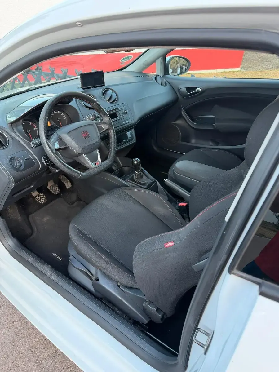 Gebraucht Seat Ibiza SC FR 105 PS (77 kW) 2013 Weiß Kleinwagen