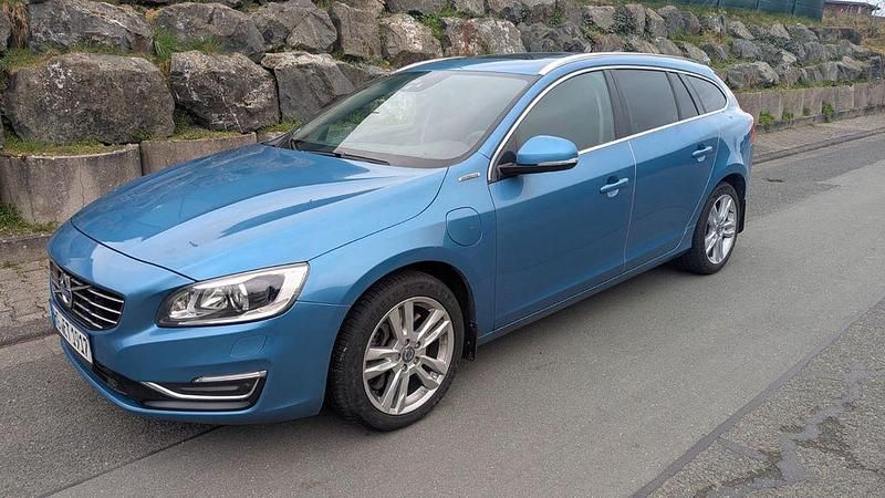 Gebraucht Volvo V60 Summum 280 PS (205 kW) 2013 Blau Kombi