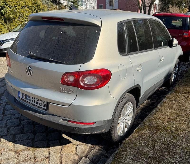 Gebraucht VW Tiguan Style 140 PS (102 kW) 2011 Silber SUV