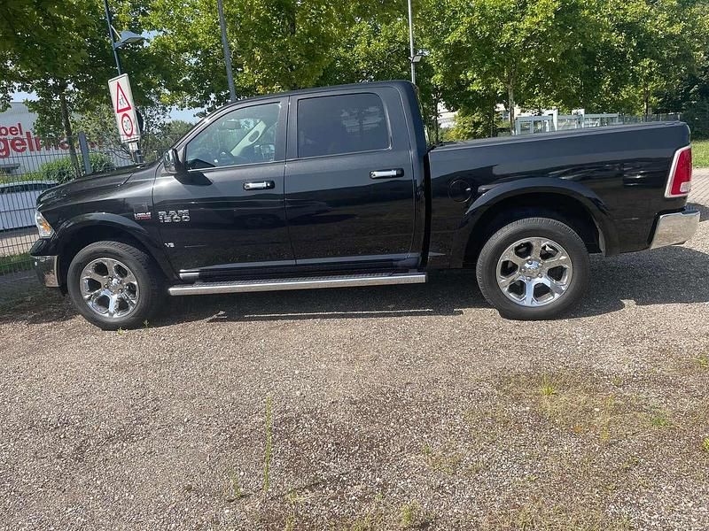 Schwarz Gebraucht 2018 RAM 1500 Abholung | 33.900 € - Bild 1/1