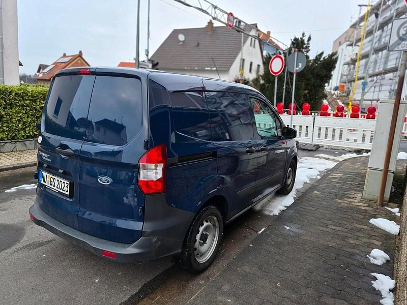 Gebraucht Ford Courier 2023 Blau Van / Kleinbus