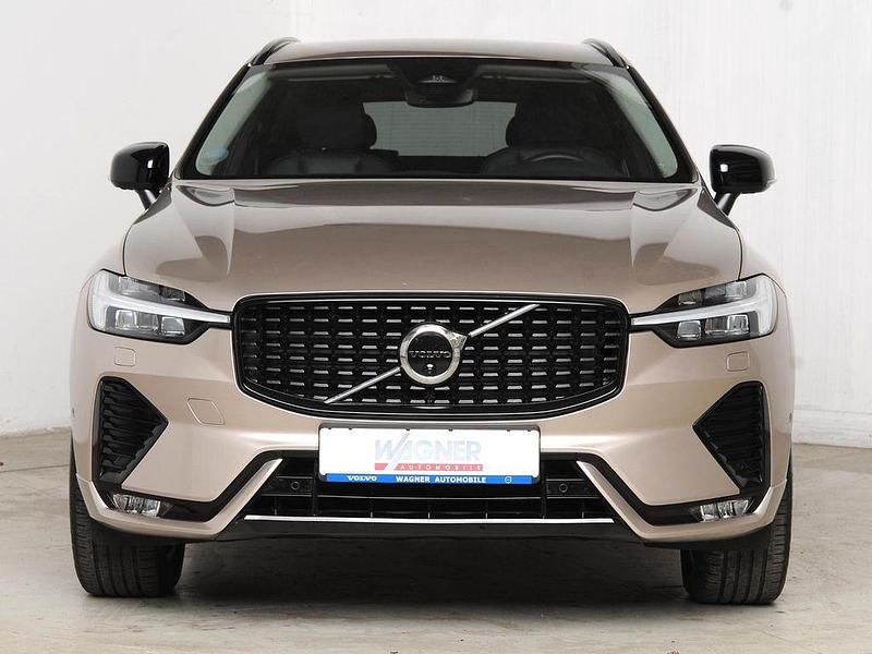 Gebraucht Volvo XC60 Plus 197 PS (144 kW) 2023 Beige SUV