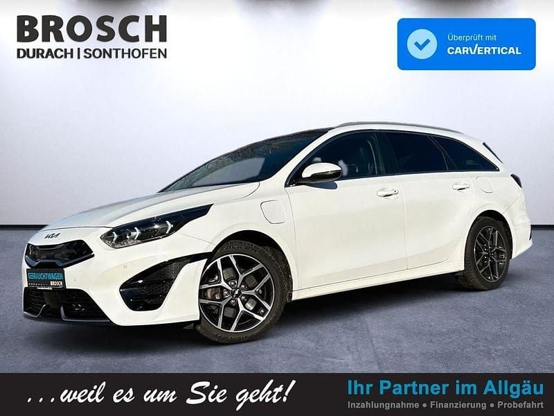 Gebraucht Kia Ceed Platinum 141 PS (103 kW) 2022 Weiß Kleinwagen