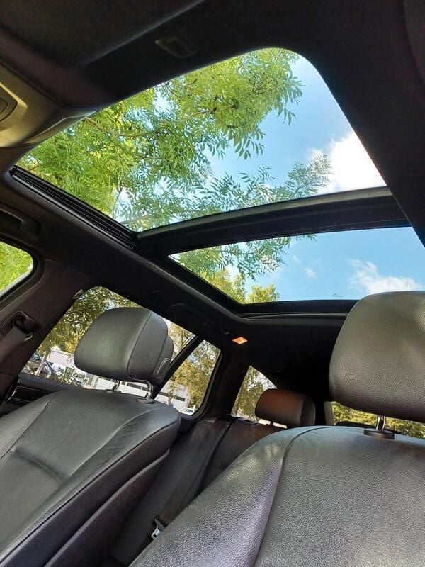 Schwarz Gebraucht 2012 BMW 520 Kombi | 6.950 € (Guter Preis) - Bild 1/4