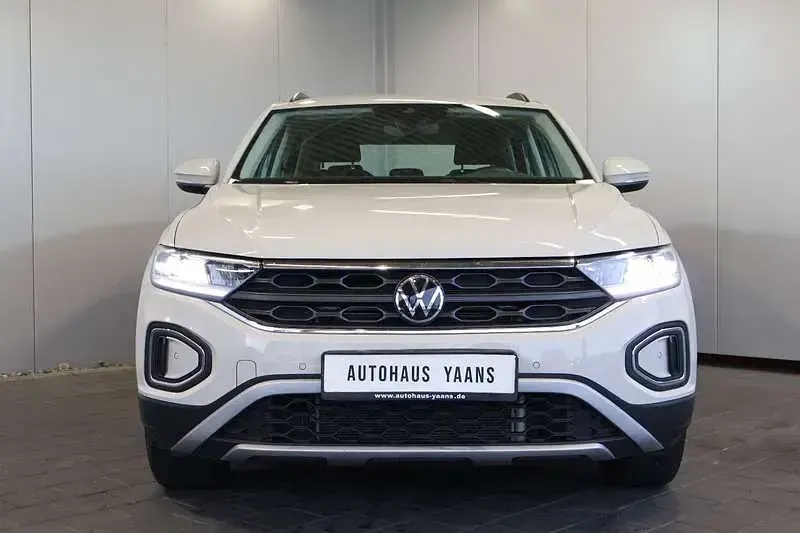 Gebraucht VW T-Roc Life 150 PS (110 kW) 2024 Ascotgrau SUV
