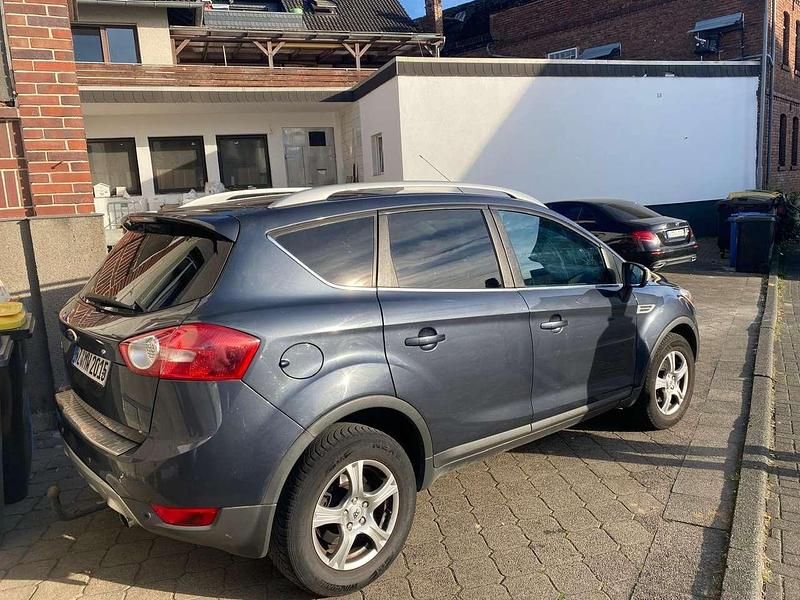 Gebraucht Ford Kuga Titanium 140 PS (102 kW) 2011 SUV