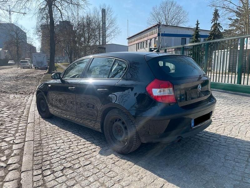Gebraucht BMW 116 Advantage 122 PS (89 kW) 2007 Schwarz Kleinwagen