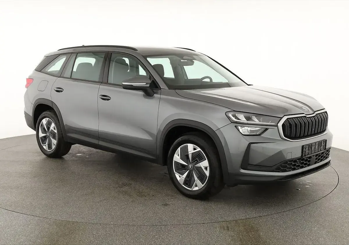 Neu Skoda Kodiaq Selection 150 PS (110 kW) 2026 Graphite grau metallic SUV