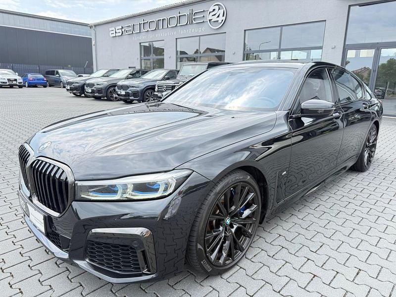 Schwarz Gebraucht 2022 BMW 740 M Sport Limousine | 63.900 € (Teuer) - Bild 1/4