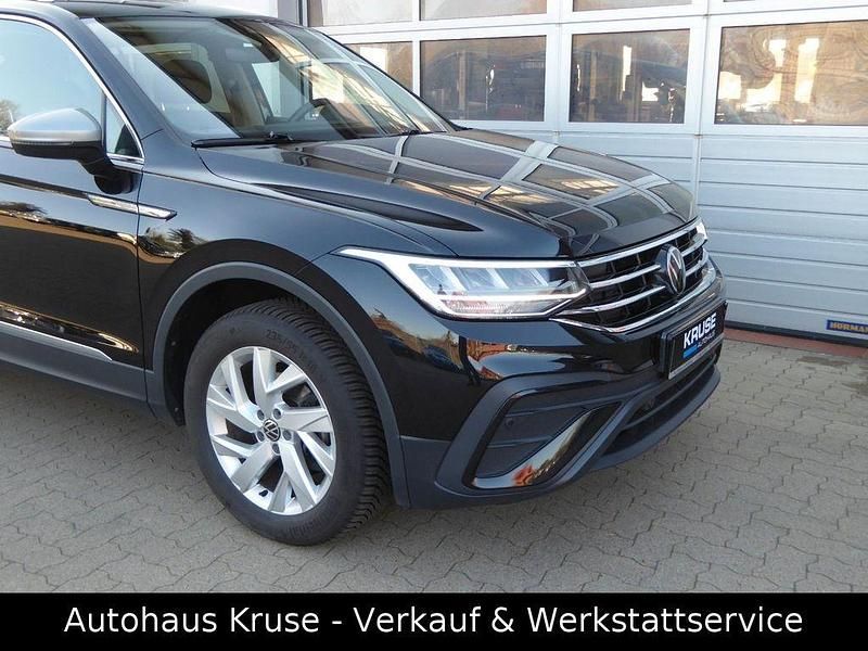 Gebraucht VW Tiguan Allspace R 150 PS (110 kW) 2024 Schwarz SUV