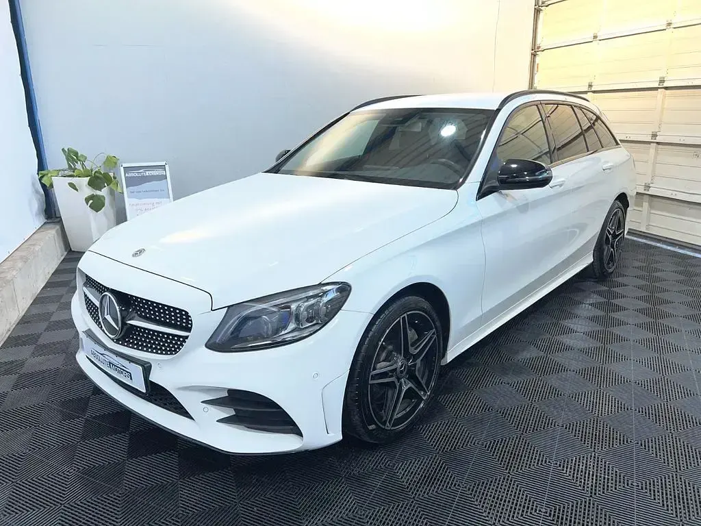 Gebraucht Mercedes C300 AMG line 258 PS (189 kW) 2020 Weiß Kombi