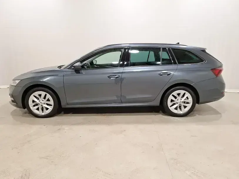 Gebraucht Skoda Octavia Ambition 110 PS (80 kW) 2021 Quarzgrau metallic Kombi