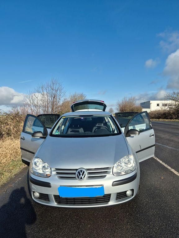 Gebraucht VW Golf VI Trendline 102 PS (75 kW) 2008 Silber Kleinwagen