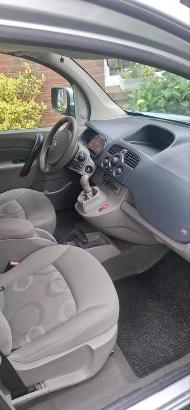 Gebraucht Renault Kangoo 86 PS (63 kW) 2010 Grau Kombi