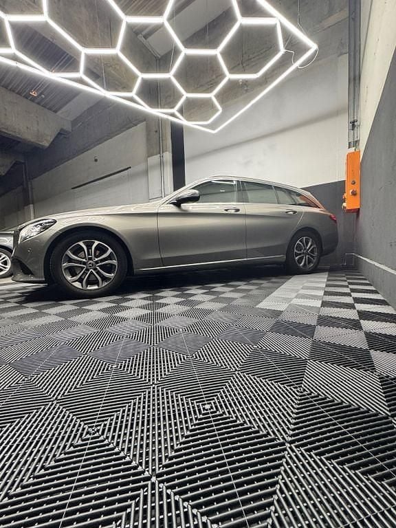 Gebraucht Mercedes C200 184 PS (135 kW) 2019 Silber Limousine