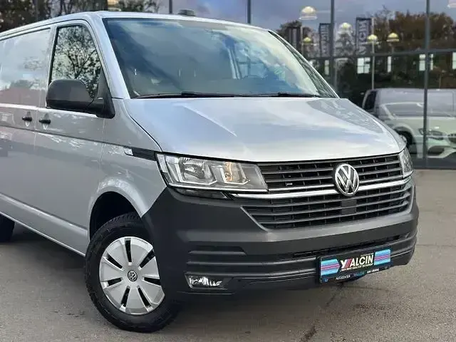Usata VW Transporter 110 CV (80 kW) 2022 Andere Furgone