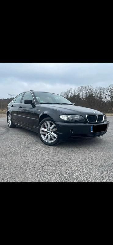 Second-hand BMW 325 192 CP (141 kW) 2003 Negru Berlinǎ