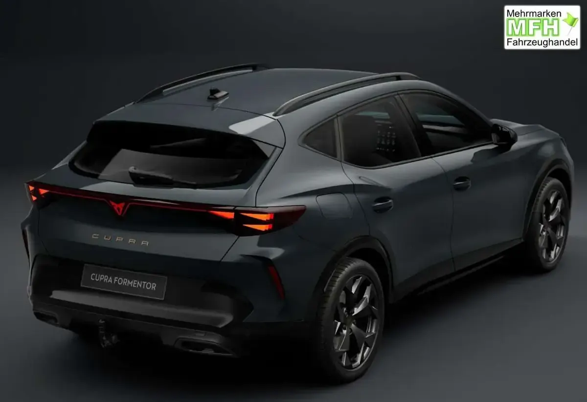 Neu Cupra Formentor 204 PS (150 kW) 2026 Fiord blau SUV