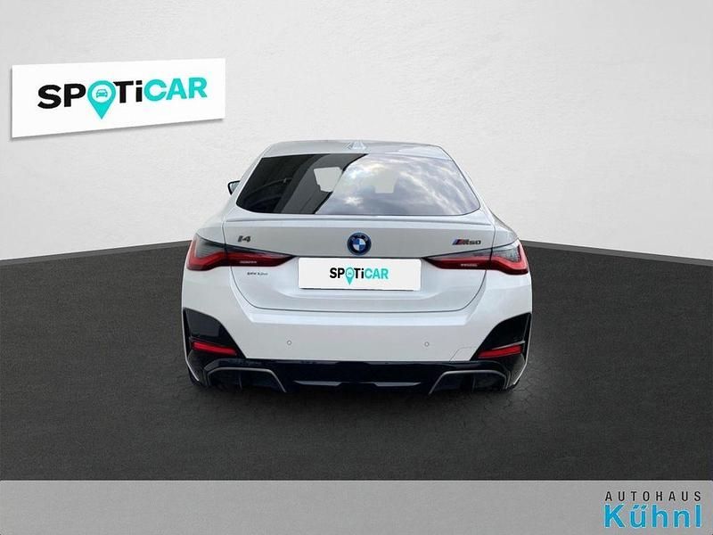 Gebraucht BMW i4 Shadowline 400 kW (544 PS) 2023 Mineralweiss metallic (metallic) Limousine