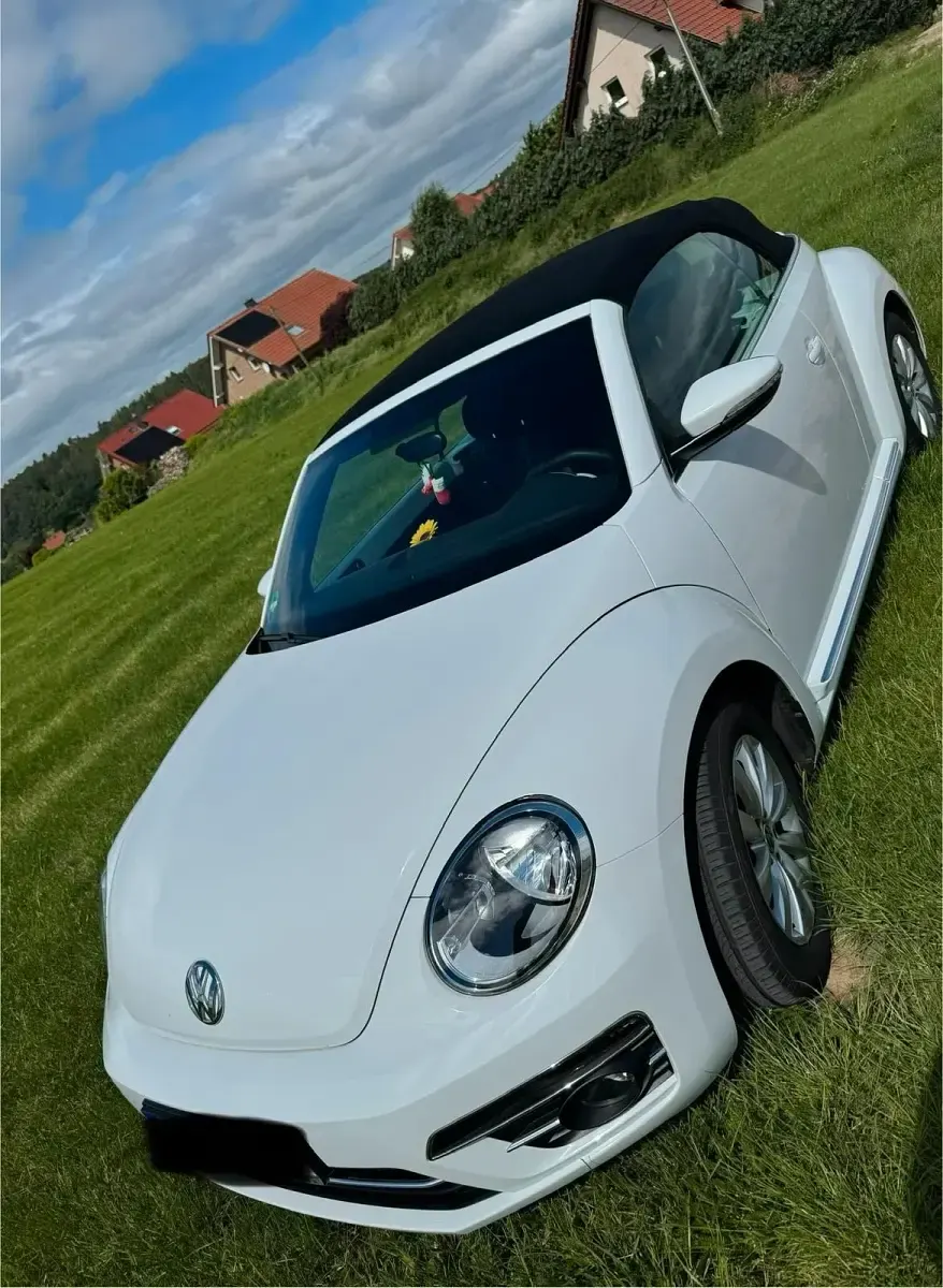 Gebraucht VW Beetle Design 105 PS (77 kW) 2017 Weiß Kleinwagen