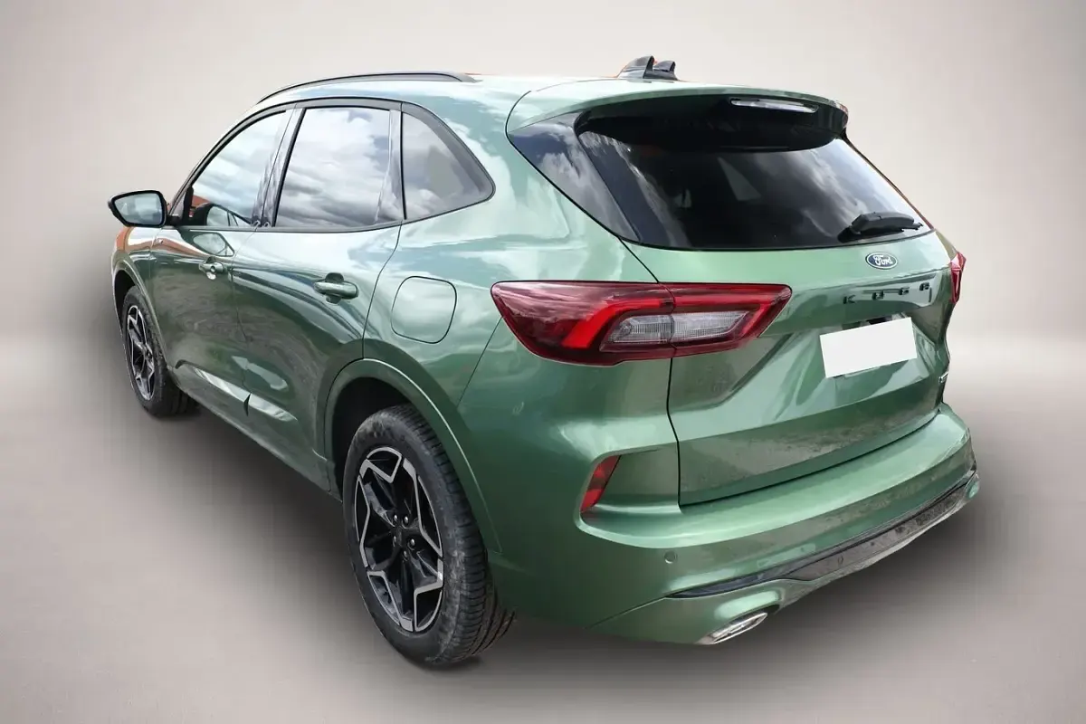 Neu Ford Kuga ST-Line 182 PS (133 kW) 2026 Grün SUV