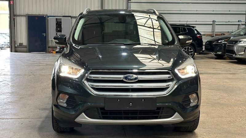 Gebraucht Ford Kuga Cool & Connect 120 PS (88 kW) 2018 Grün SUV