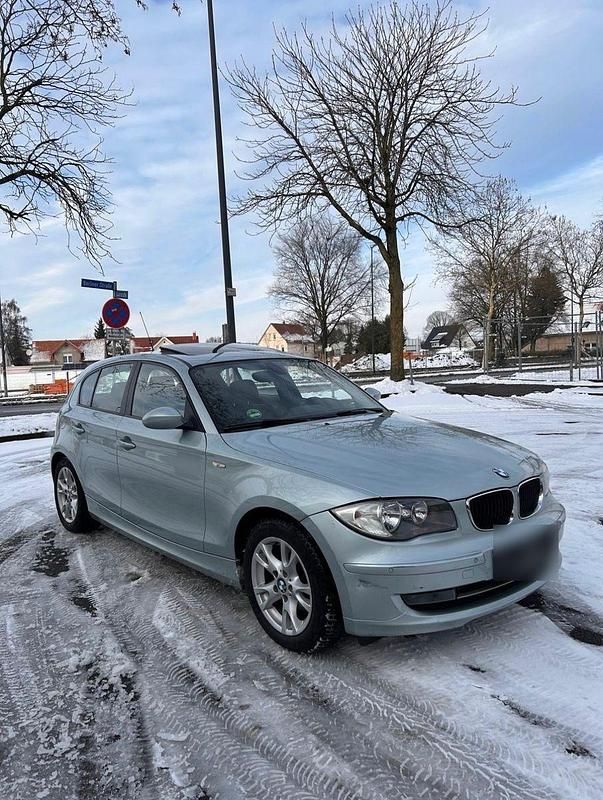 Gebraucht BMW 116 122 PS (89 kW) 2009 Blau Kleinwagen