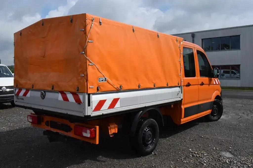 Gebraucht VW Crafter 177 PS (130 kW) 2022 Orange Van