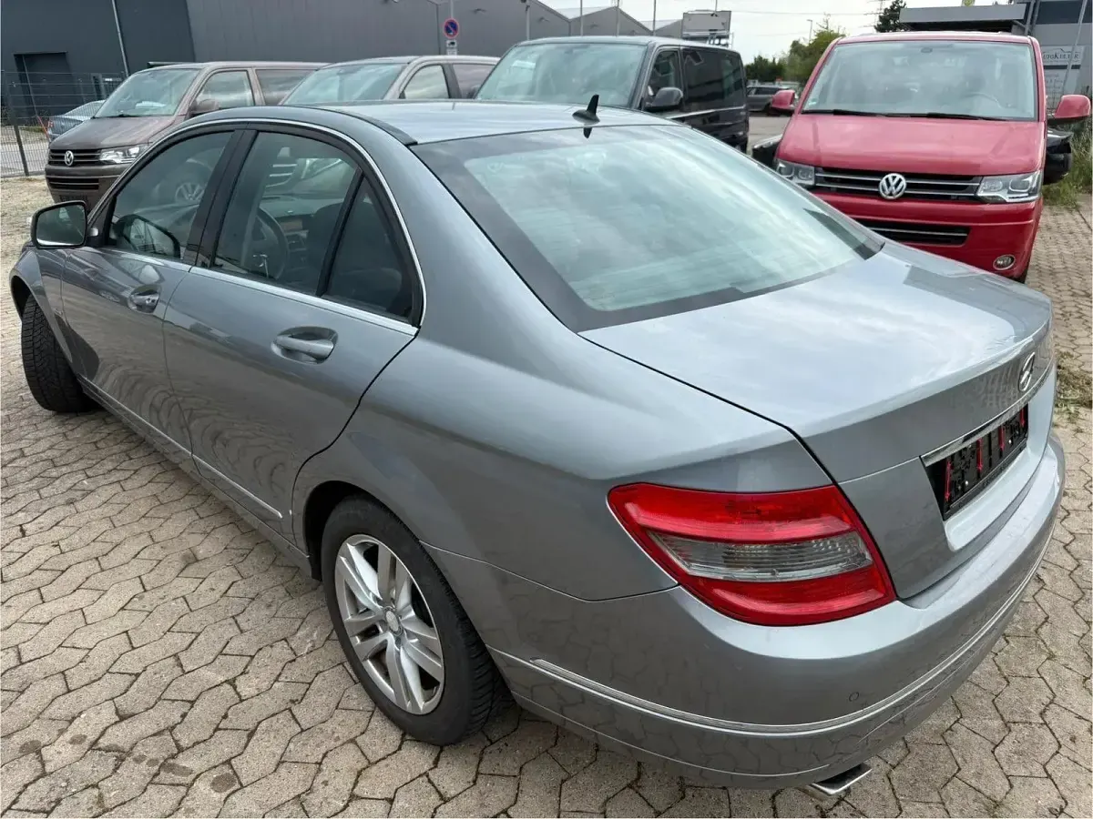 Gebraucht Mercedes C220 Avantgarde 170 PS (125 kW) 2008 Silber Limousine