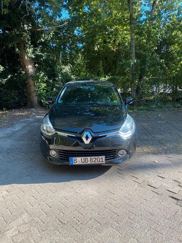 Schwarz Gebraucht 2016 Renault Clio IV Limousine | 7.000 € (Fairer Preis) - Bild 1/4
