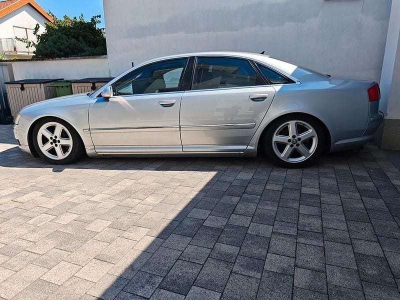 Second-hand Audi A8 334 CP (245 kW) 2003 Argintiu Berlinǎ