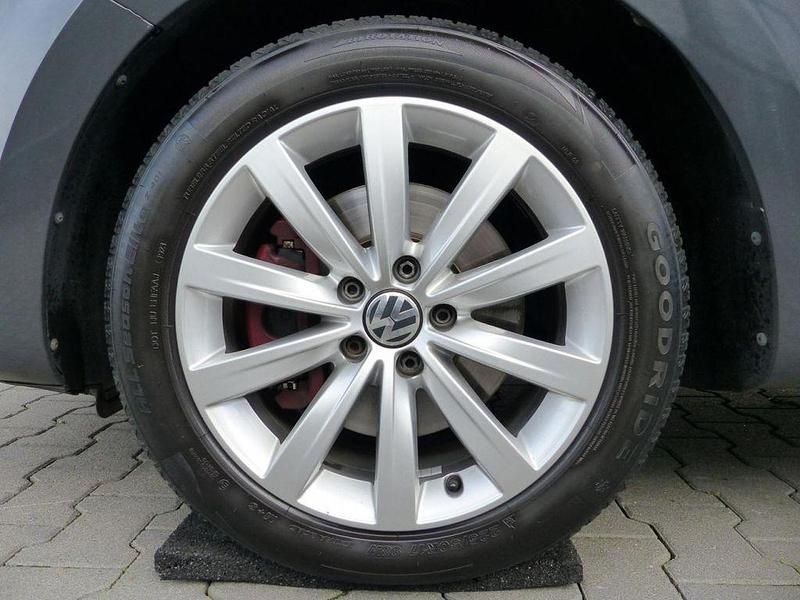 Gebraucht VW Sharan Highline 184 PS (135 kW) 2016 Uranograu Van / Kleinbus