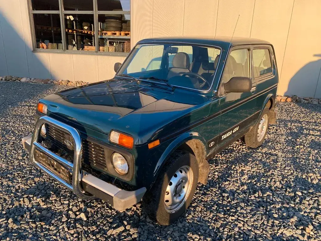 Second-hand Lada Taiga 82 CP (60 kW) 2010 Verde SUV