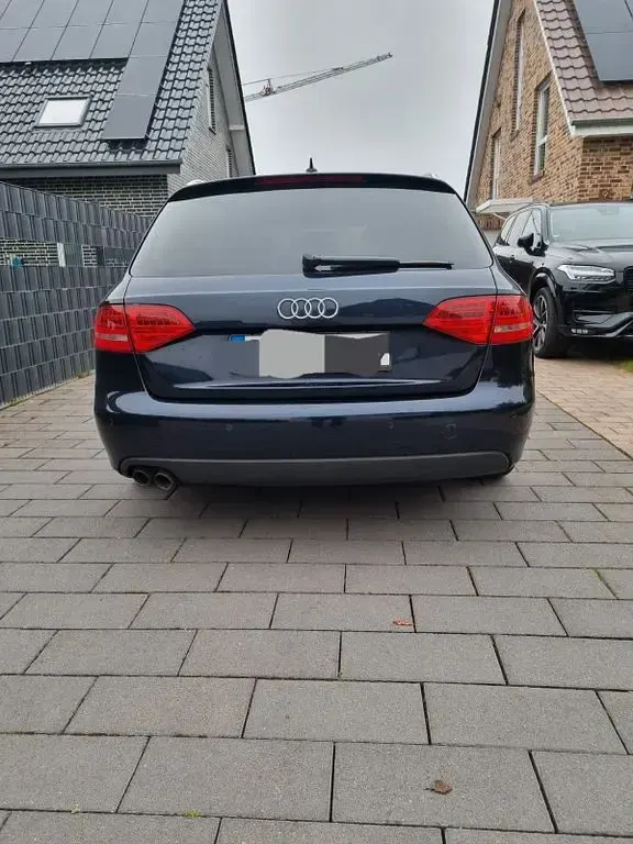 Używany Audi A4 Ambition 143 KM (105 kW) 2009 Niebieski Kombi