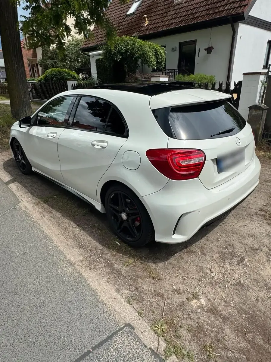 Gebraucht Mercedes A200 AMG 170 PS (125 kW) 2012 Weiß Kleinwagen