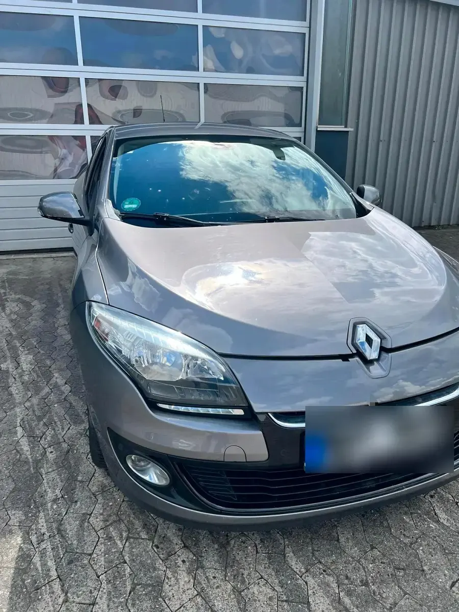 Gebraucht Renault Mégane Initiale Paris 116 PS (85 kW) 2014 Grau Limousine