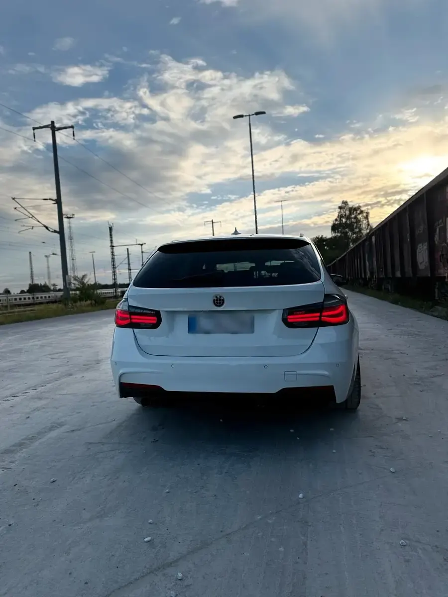 Gebraucht BMW 320 M Sport 190 PS (139 kW) 2018 Weiß Kombi