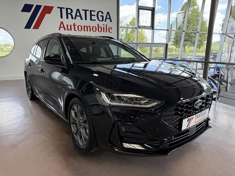 Agate black metallic Gebraucht 2024 Ford Focus ST-Line X Kombi | 26.990 € (Fairer Preis) - Bild 1/1