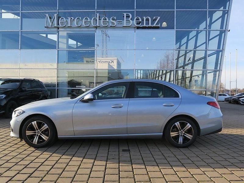 Gebraucht Mercedes C220 Advanced 197 PS (144 kW) 2024 Lack hightechsilber Limousine