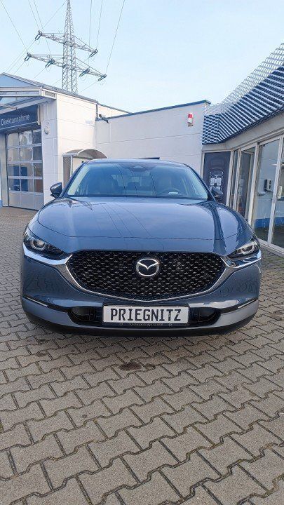 Grau Neu 2025 Mazda CX-30 Takumi-Line SUV | 33.990 € - Bild 1/4